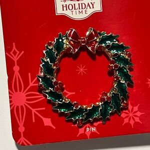 Holiday Time Wreath Pin - Green and Red Accents